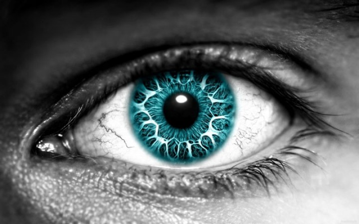 ٥ حقائق صحية يكشفها عنك لون عينيك