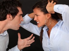 كيف تتعاملين مع زوجك الغاضب؟